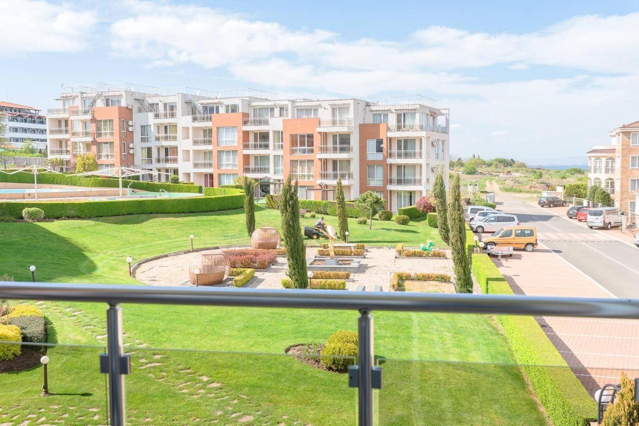 Apartment Gendar Delux, Sunny Island, Chernomorets Bagian luar foto