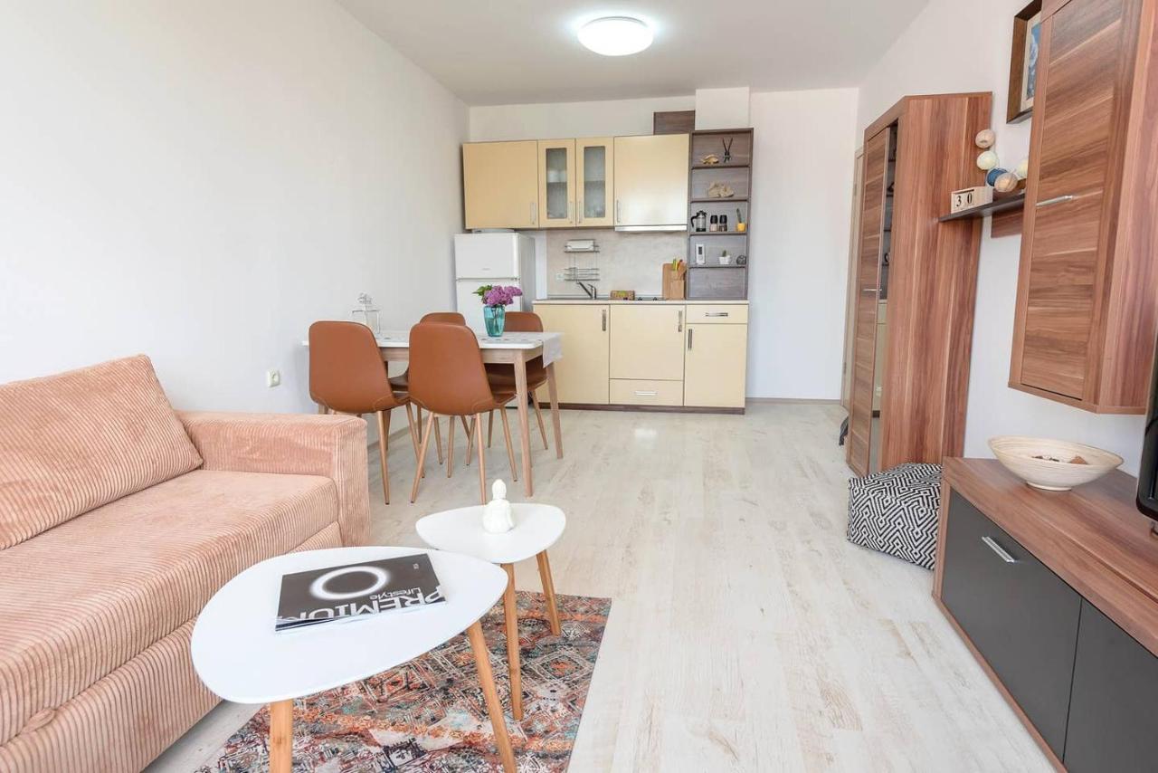Apartment Gendar Delux, Sunny Island, Chernomorets Bagian luar foto